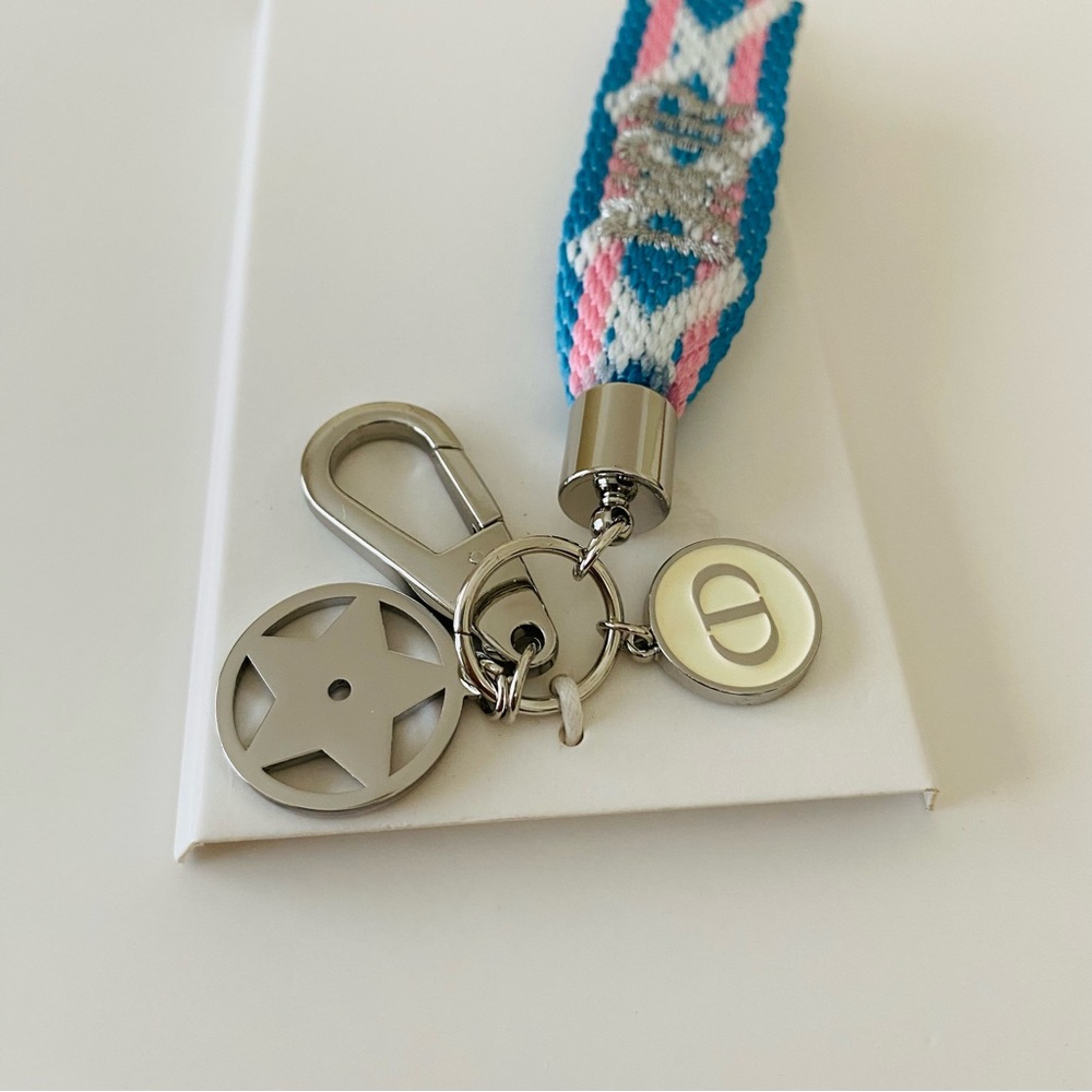 Brand New Dior Silver Tone Star Charm Logo Embroidery Key Chain - Picture 4 of 8
